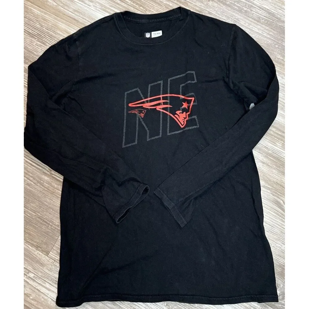 New England Patriots T-Shirt‎ Mens Medium NFL Team Apparel Black Shirt